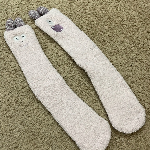 Brand new OYSHO pajama 5-piece set. - Picture 3 of 6